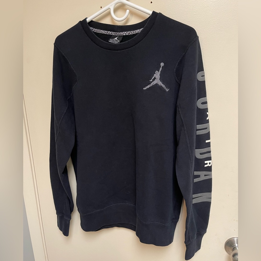 Jordan Sweater Size Medium